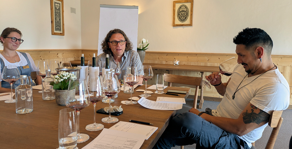 Exklusive Weinschulung für unser Team mit Daniel Cortellini