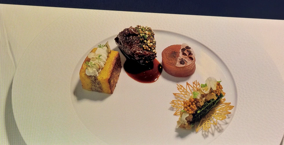 Bild zeigt Abbildung der Hauptspeise, die Mateo Hoefliger gekocht hat bei Gusto26